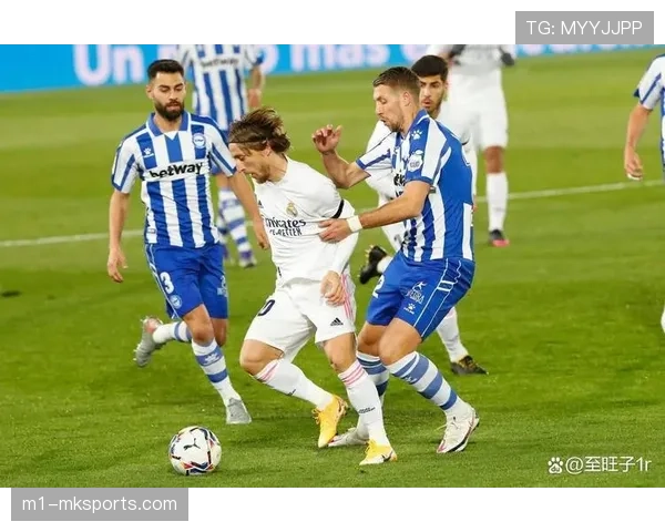 皇家社会勒诺尔芒伤情反复，中卫搭档组合频繁调整